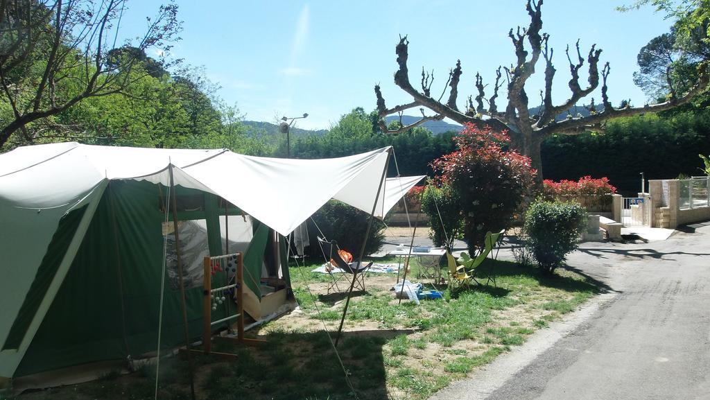 Camping Les Sources サン・ジャン・デュ・ガル エクステリア 写真